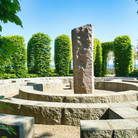 Kurhaus Nordstrand 34 * Goehren (Ruegen)
