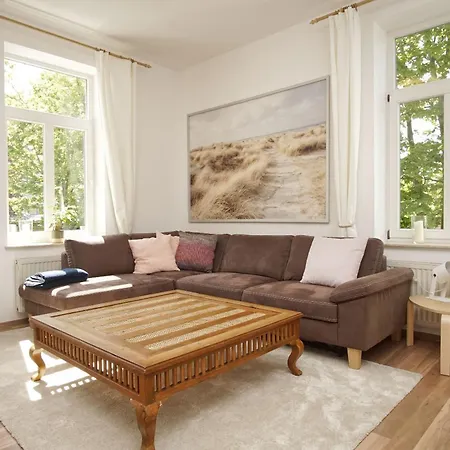 Kurhaus Nordstrand 34 * Goehren (Ruegen)
